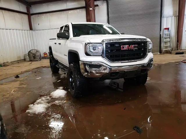 2016 GMC Sierra - Image 13