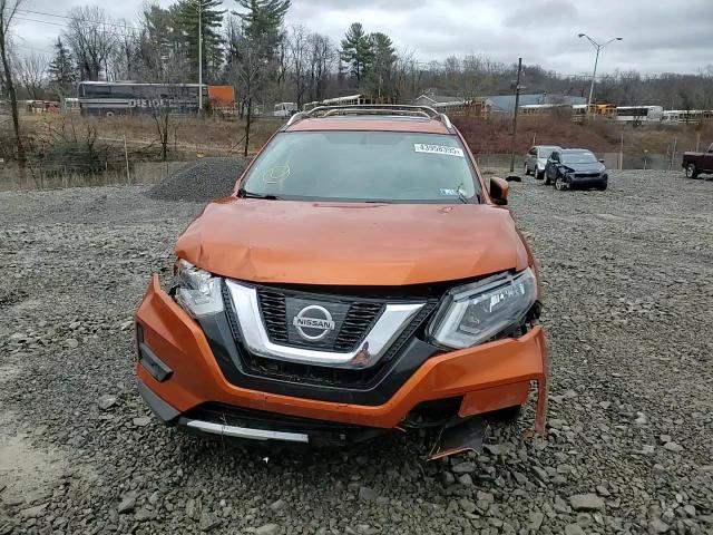 2017 Nissan Rogue - Image 12