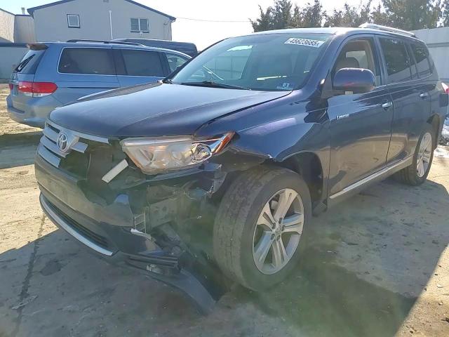 2011 Toyota Highlander - Image 11