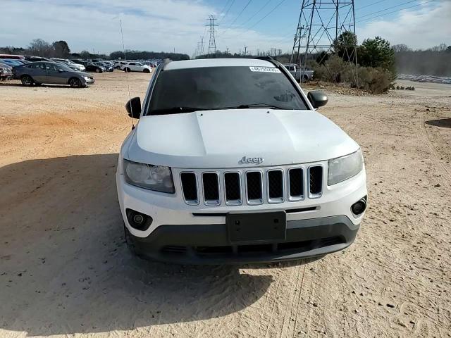 2015 Jeep Compass - Image 12
