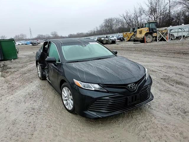 2018 Toyota Camry - Image 11