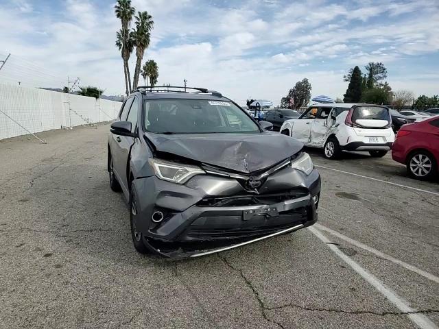 2017 Toyota RAV 4 - Image 12