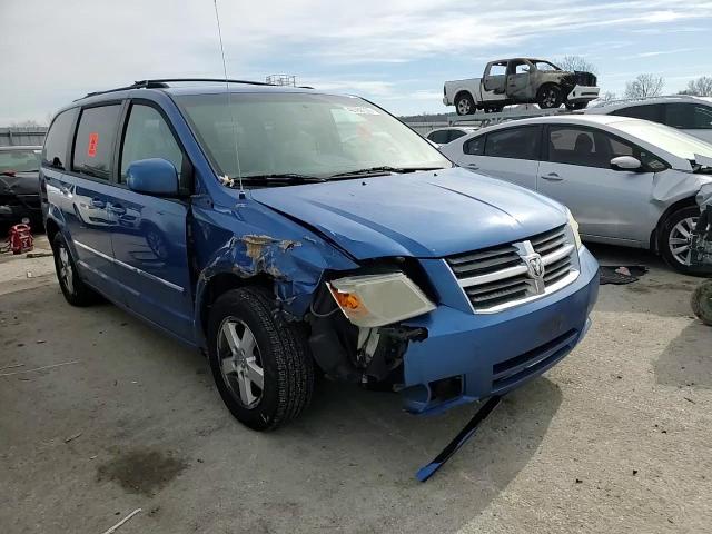 2008 Dodge Caravan - Image 11
