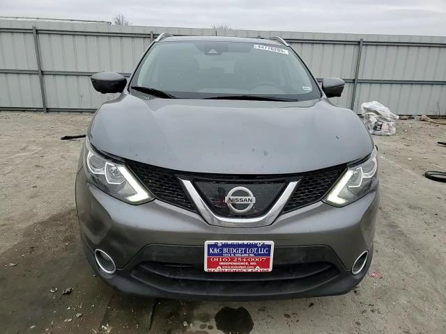 2019 Nissan Rogue - Image 11