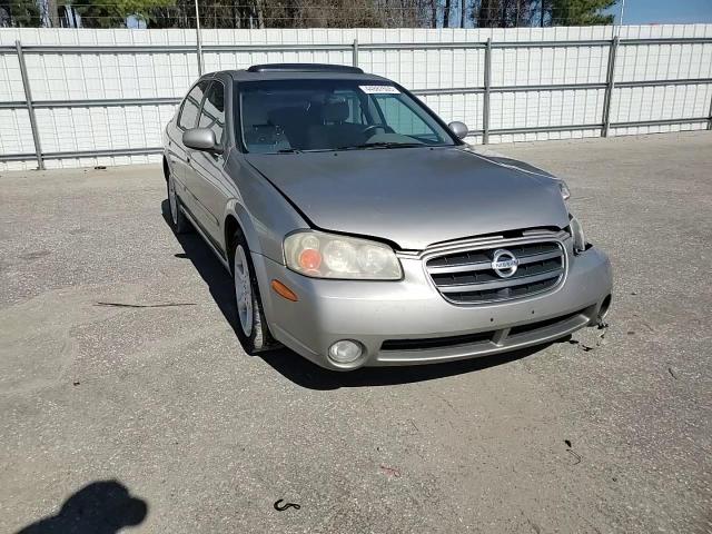 2002 Nissan Maxima - Image 10
