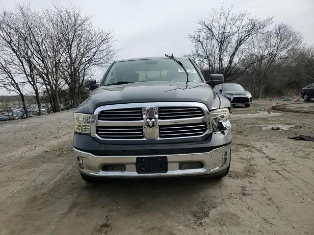 2015 RAM 1500 - Image 11