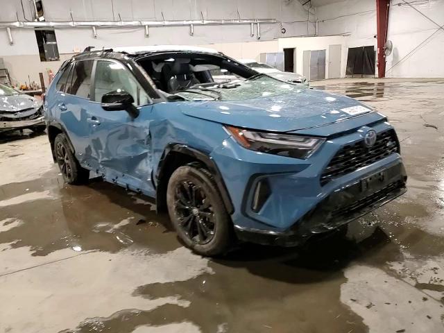 2024 Toyota RAV 4 - Image 12