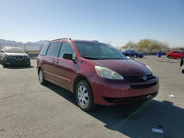 2005 Toyota Sienna - Image 12