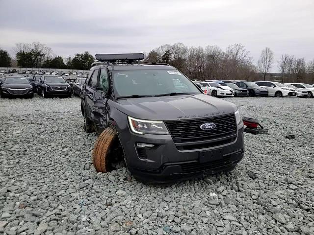 2018 Ford Explorer - Image 12