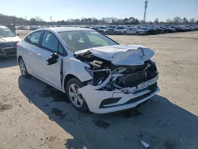 2017 Chevrolet Cruze - Image 10