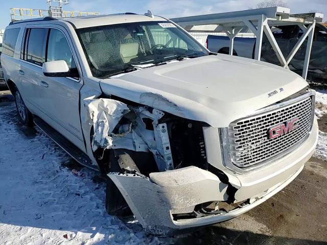 2015 GMC Yukon - Image 11