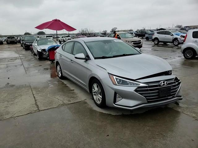 2020 Hyundai Elantra - Image 13