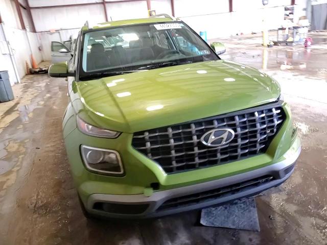 2024 Hyundai Venue - Image 14