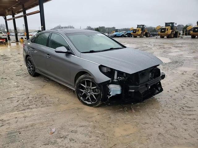 2018 Hyundai Sonata - Image 11