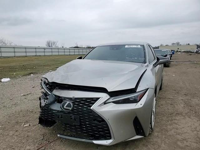 2021 Lexus IS - Image 10