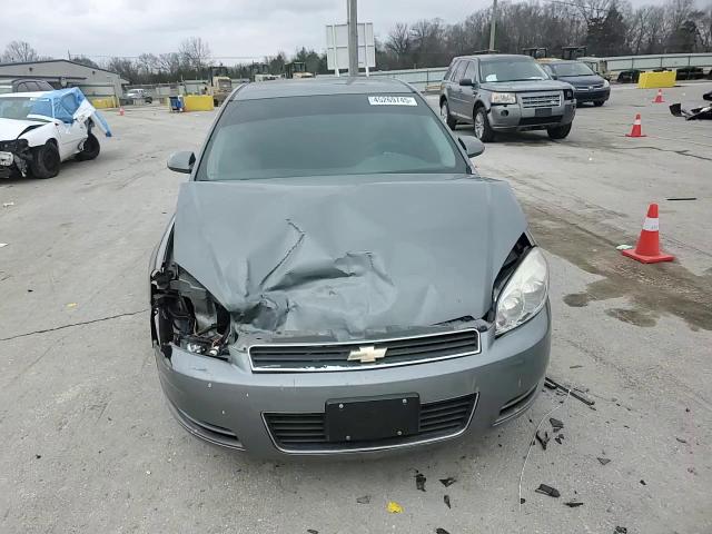 2009 Chevrolet Impala - Image 10