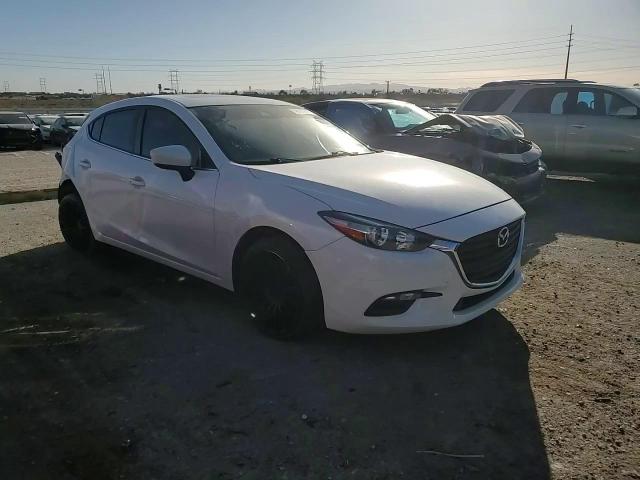 2018 Mazda 3 - Image 10