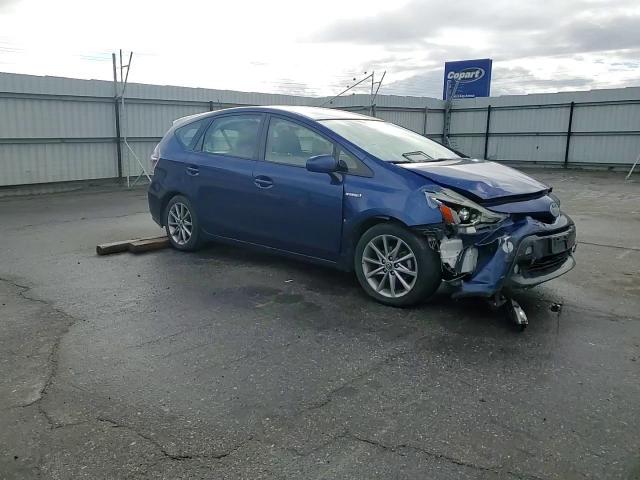 2015 Toyota Prius - Image 10