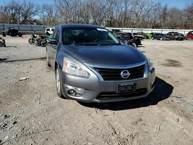 2015 Nissan Altima - Image 11