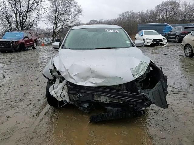 2019 Nissan Sentra - Image 11