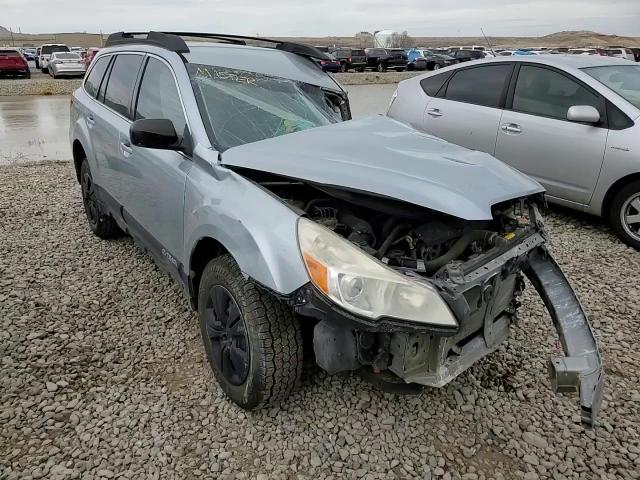 2013 Subaru Outback - Image 10