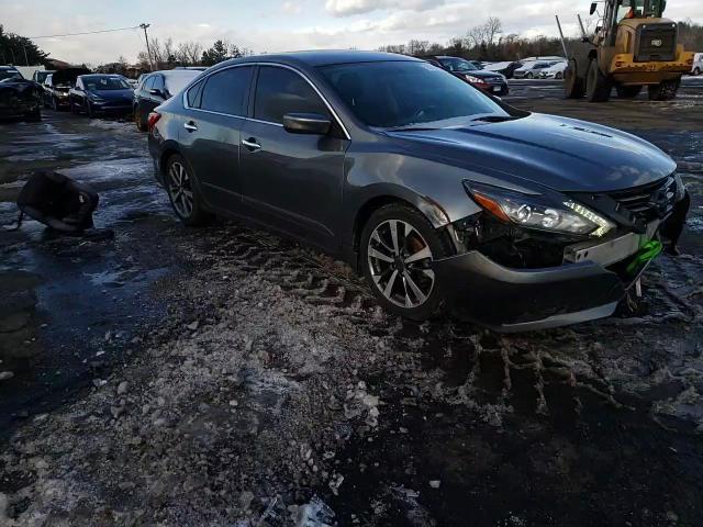 2016 Nissan Altima - Image 11