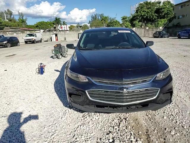 2017 Chevrolet Malibu - Image 13