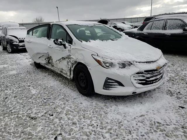 2019 Chevrolet Cruze - Image 10