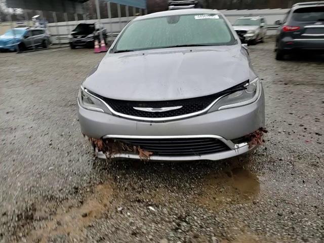 2015 Chrysler 200 - Image 10