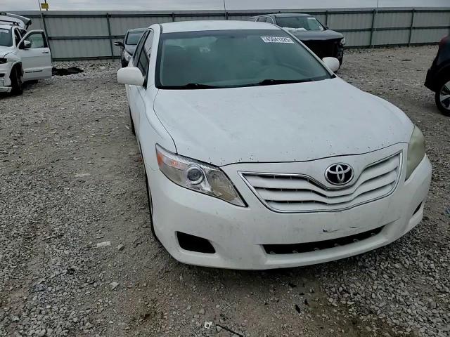 2011 Toyota Camry - Image 11
