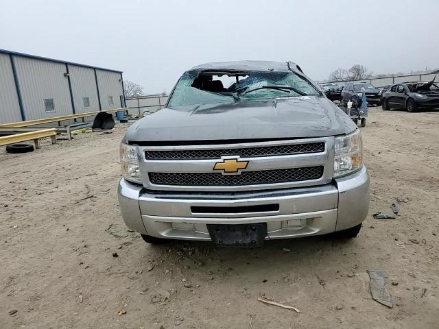 2013 Chevrolet Silverado - Image 11