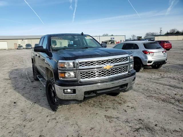 2015 Chevrolet Silverado - Image 10