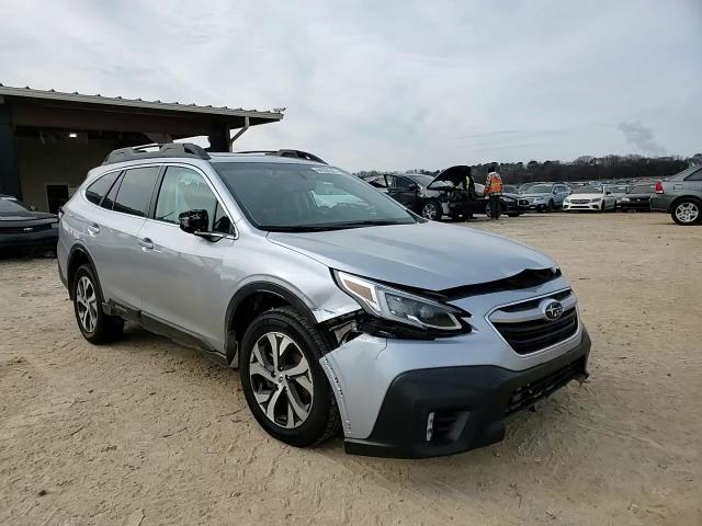 2020 Subaru Outback - Image 11