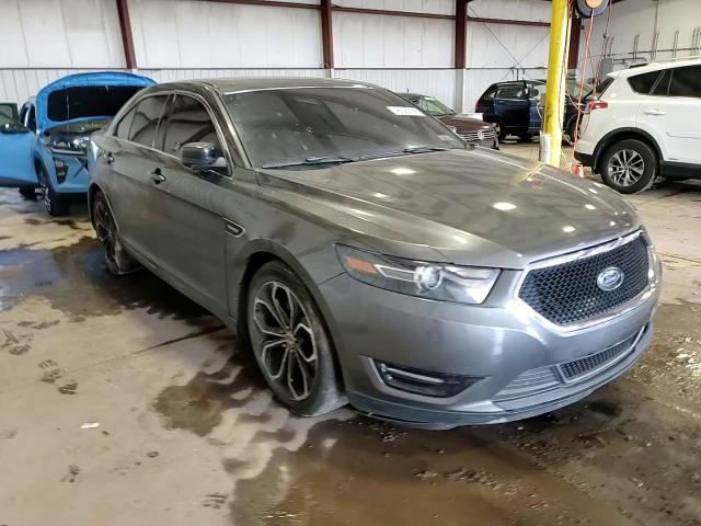2015 Ford Taurus - Image 13