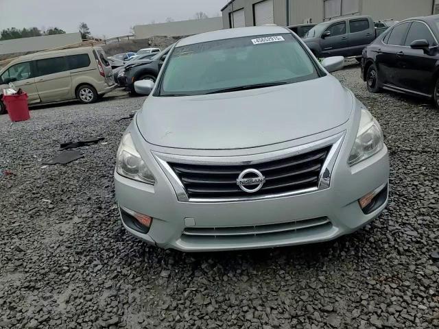 2013 Nissan Altima - Image 13