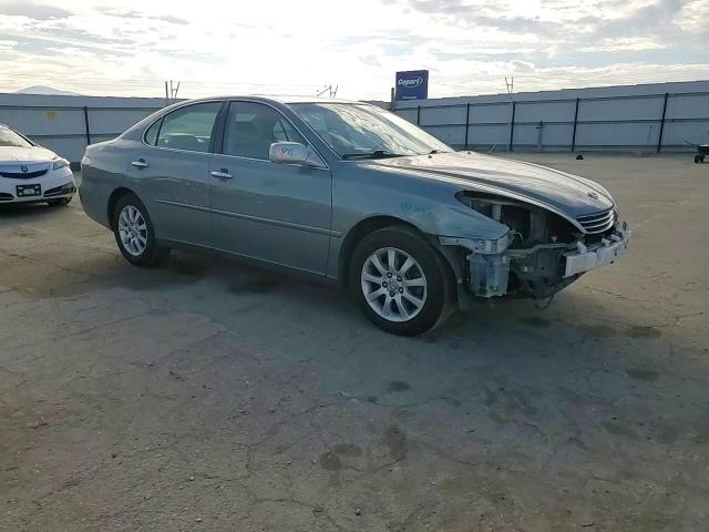2003 Lexus ES - Image 11