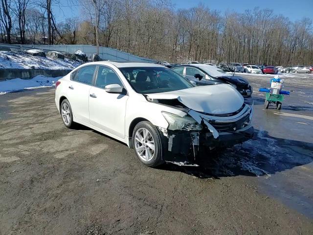 2013 Nissan Altima - Image 10