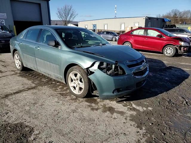 2009 Chevrolet Malibu - Image 11