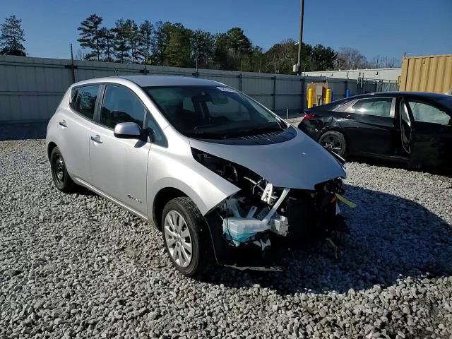 2015 Nissan Leaf - Image 13