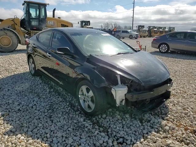 2011 Hyundai Elantra - Image 10