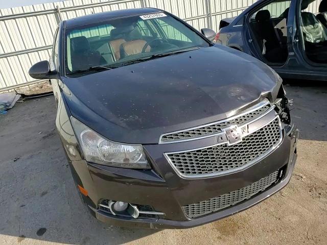 2014 Chevrolet Cruze - Image 10
