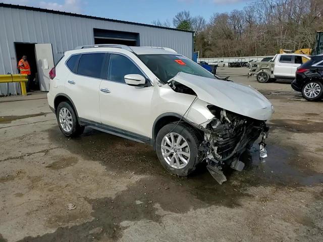 2017 Nissan Rogue - Image 14