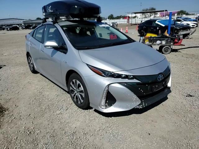 2020 Toyota Prius - Image 12
