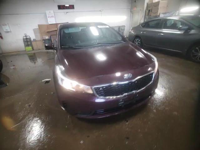 2018 Kia Forte - Image 13