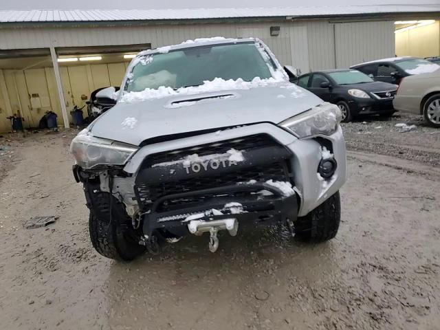 2014 Toyota 4Runner - Image 12