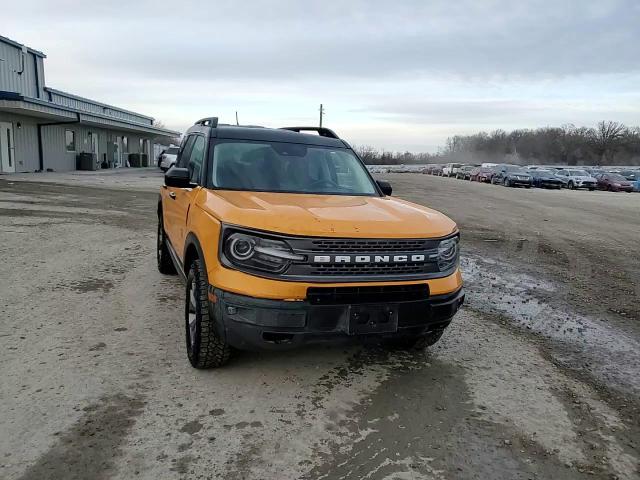 2022 Ford Bronco - Image 14