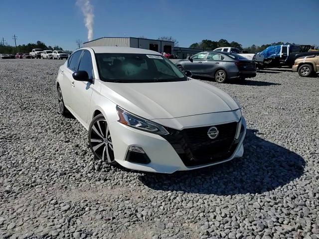 2020 Nissan Altima - Image 13