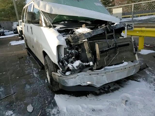 2017 Chevrolet Express - Image 12