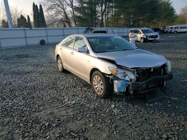 2010 Toyota Camry - Image 11