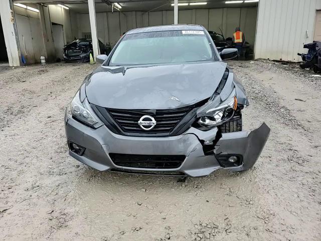 2018 Nissan Altima - Image 13
